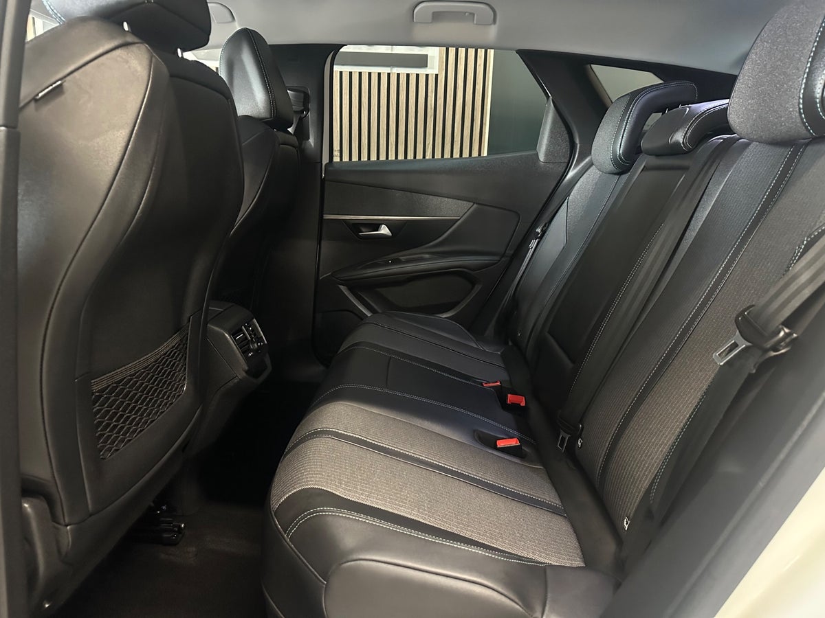 Peugeot 3008 Hybrid Allure Pack EAT8