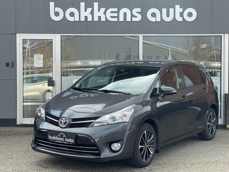 Toyota Verso VVT-i T2 Premium 7prs