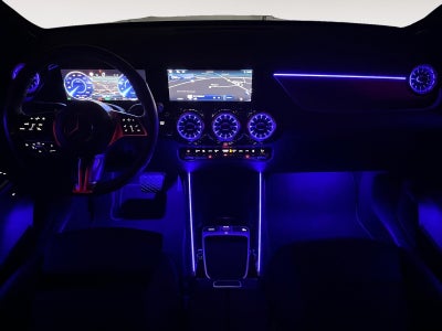 Mercedes EQA300 Progressive 4Matic Van