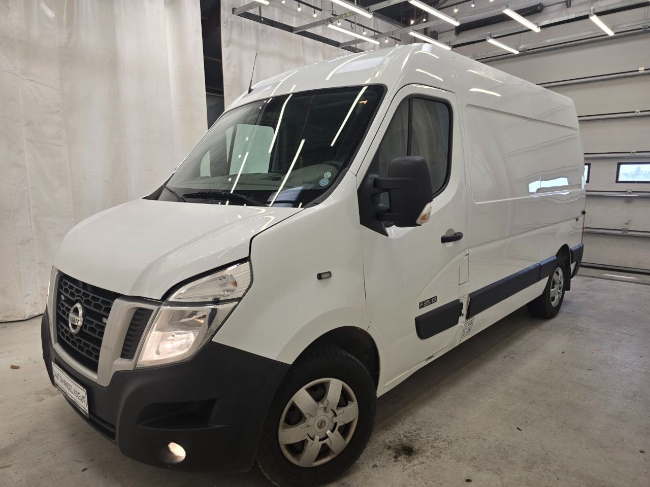 Nissan NV400 dCi 125 L2H2 Comfort Van