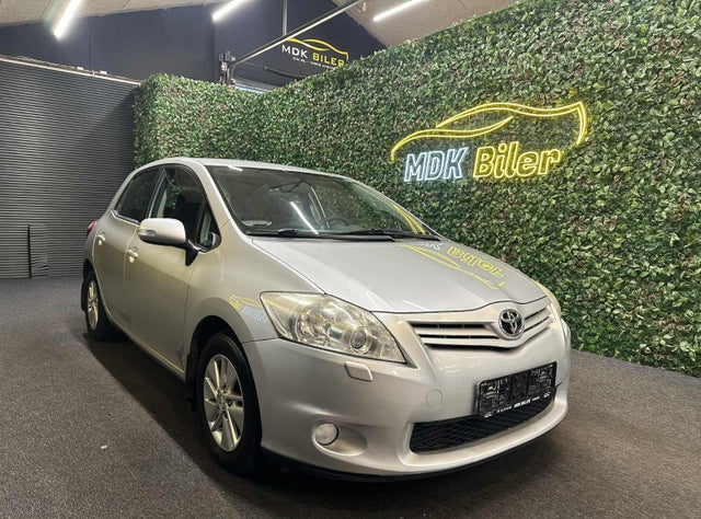 Toyota Auris 1,6 T2