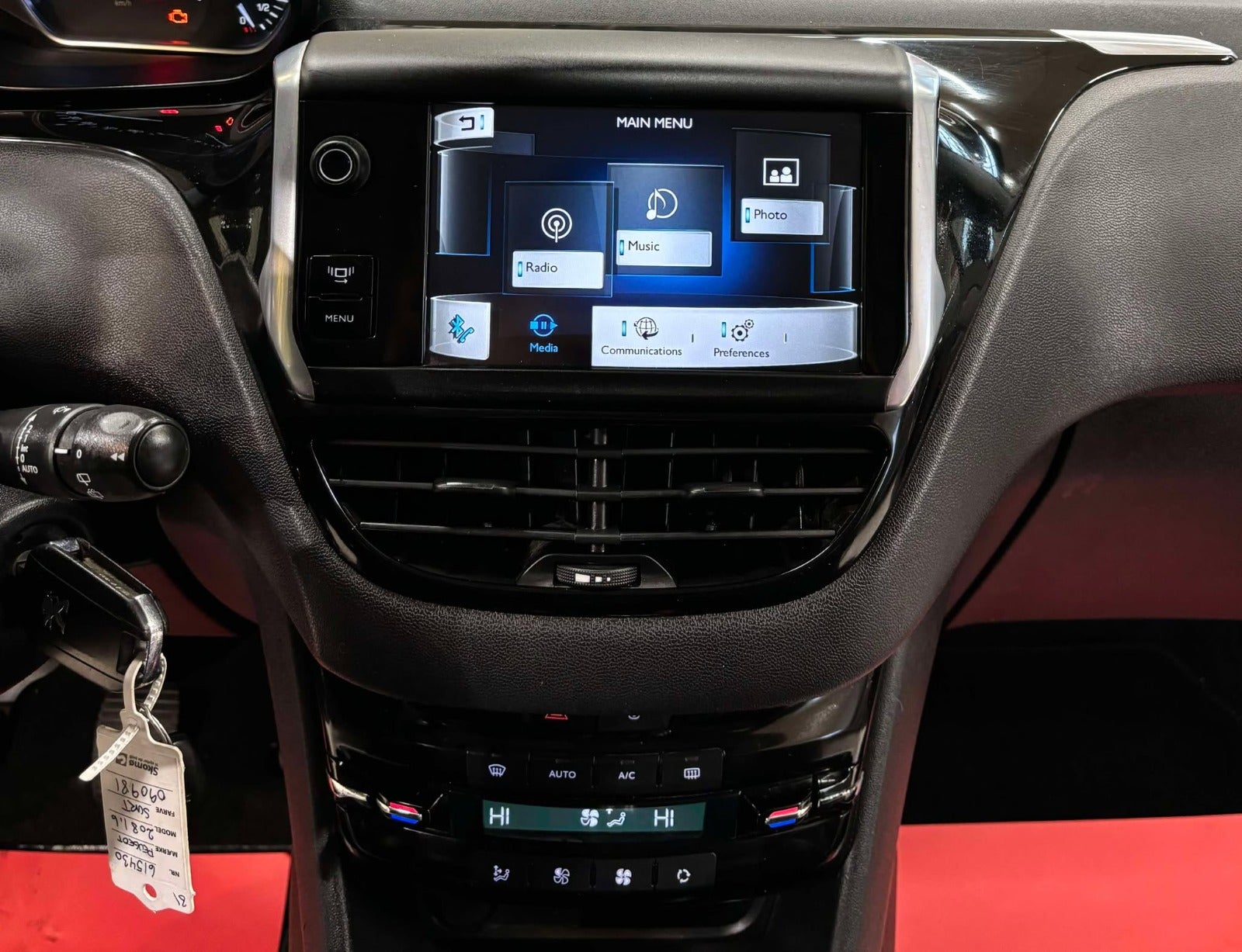 Billede af Peugeot 208 1,6 e-HDi 114 Allure