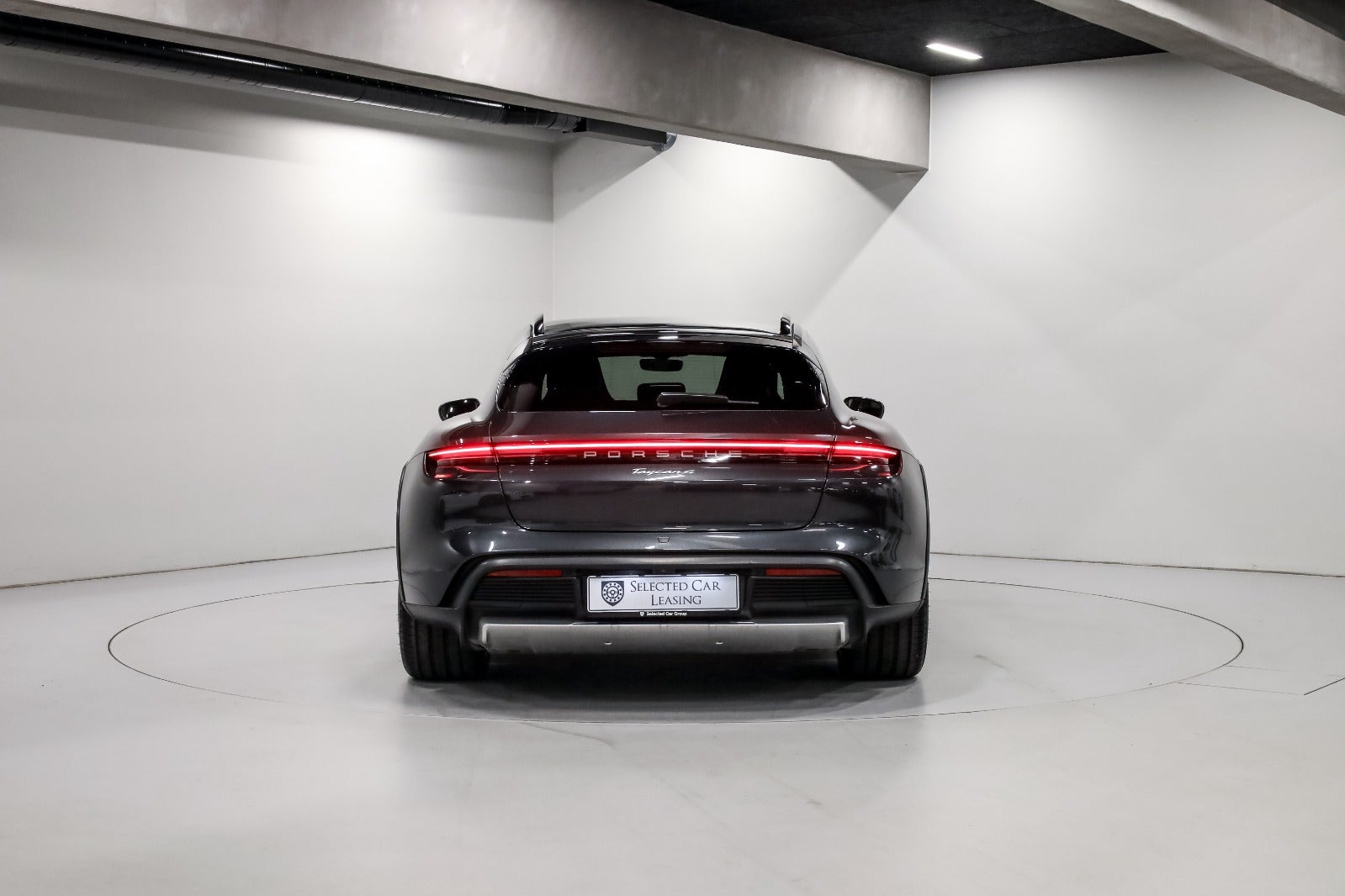 Porsche Taycan 4 Performance+ Cross Turismo