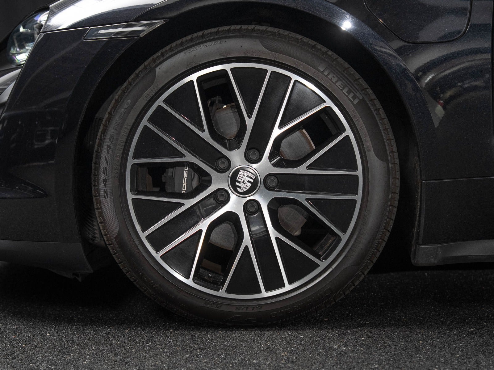 Gallery image 3 of 17