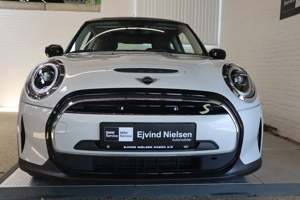 MINI Cooper SE Classic Trim