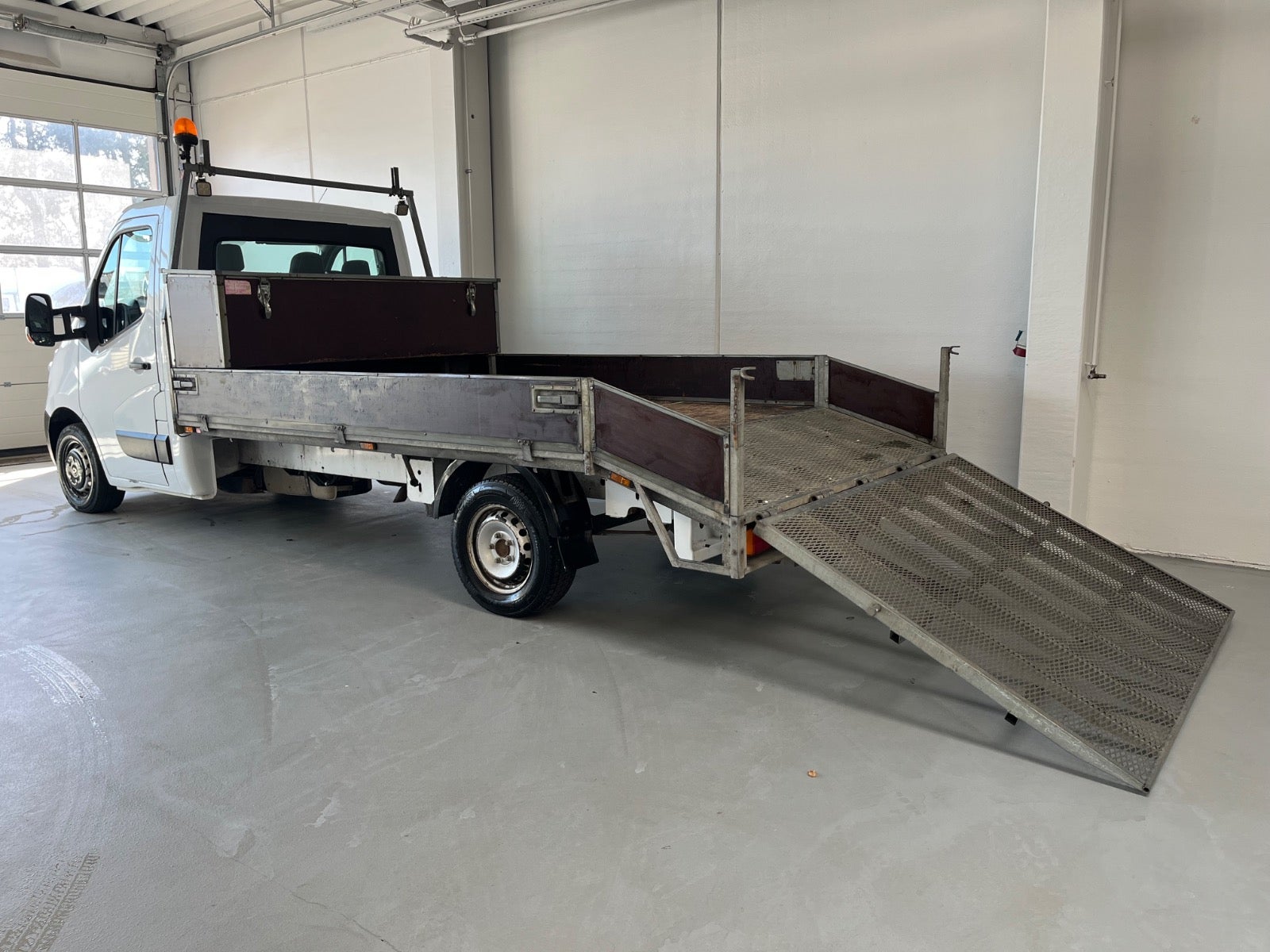 Billede af Renault Master III T35 2,3 dCi 170 L3 Knæklad