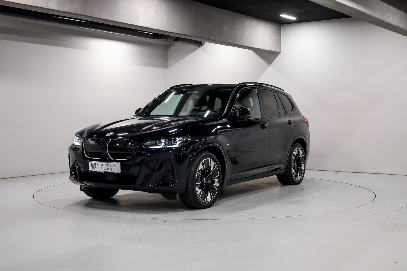 BMW iX3 Charged Plus M-Sport