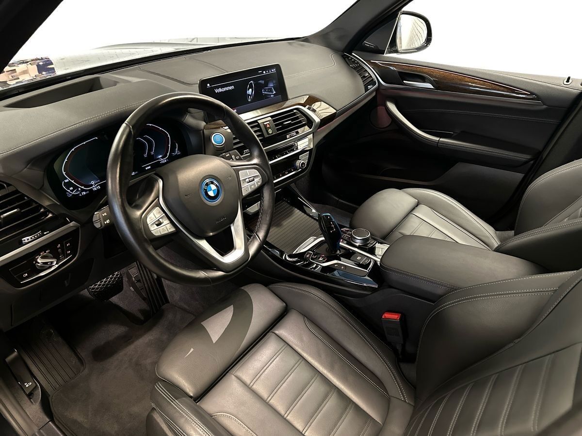 BMW iX3 Charged Plus billede 3
