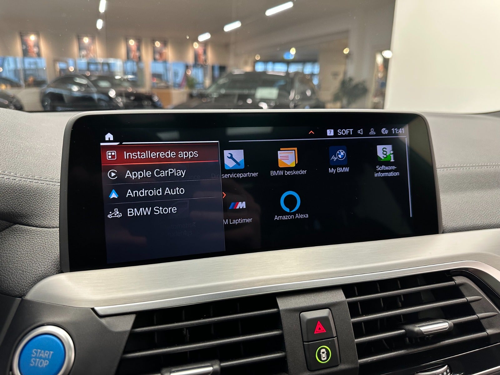 Billede af BMW iX3  Charged Impressive