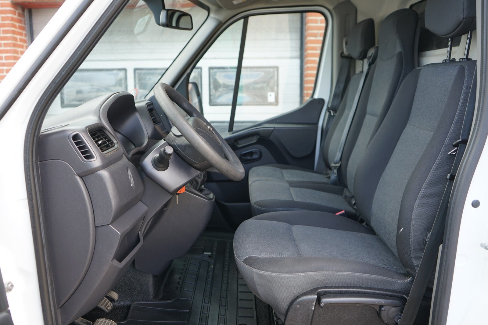 Billede af Nissan NV400 2,3 dCi 145 L3H2 Kassevogn RWD
