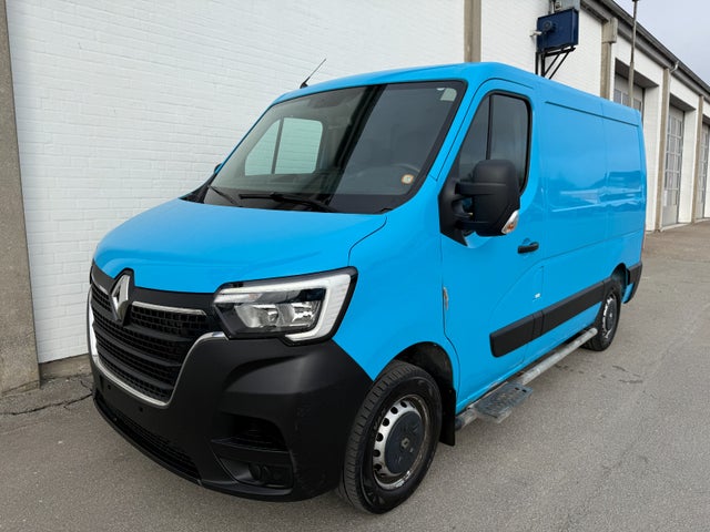 Renault Master IV T33