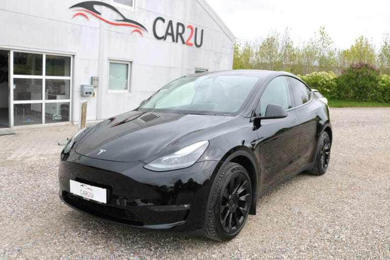 Tesla Model Y Long Range AWD