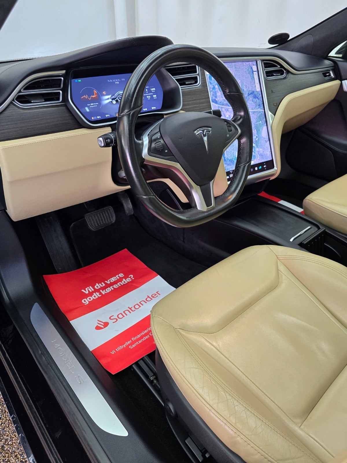 Tesla Model S 2016