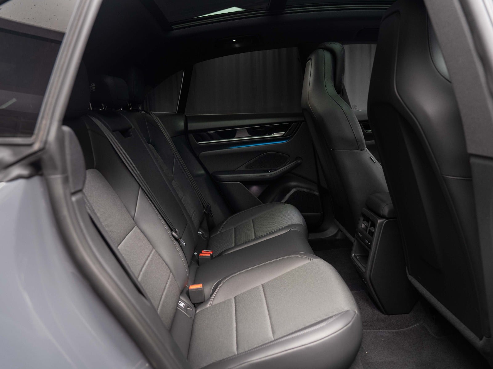 Gallery image 14 of 16