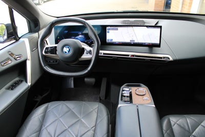 BMW iX xDrive50 Fully Charged Sport