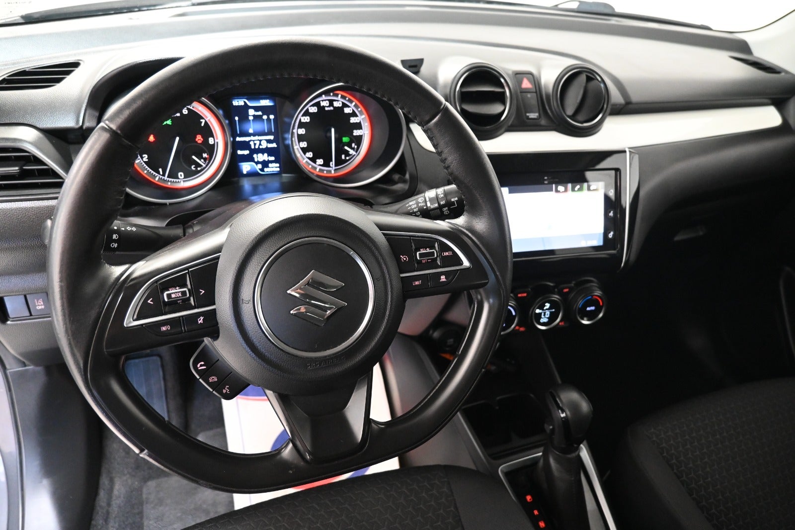 Suzuki Swift Dualjet Exclusive CVT