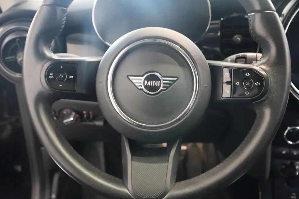 MINI Cooper SE Camden Edition