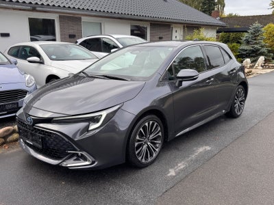 Toyota Corolla 1,8 Hybrid Style e-CVT 5d