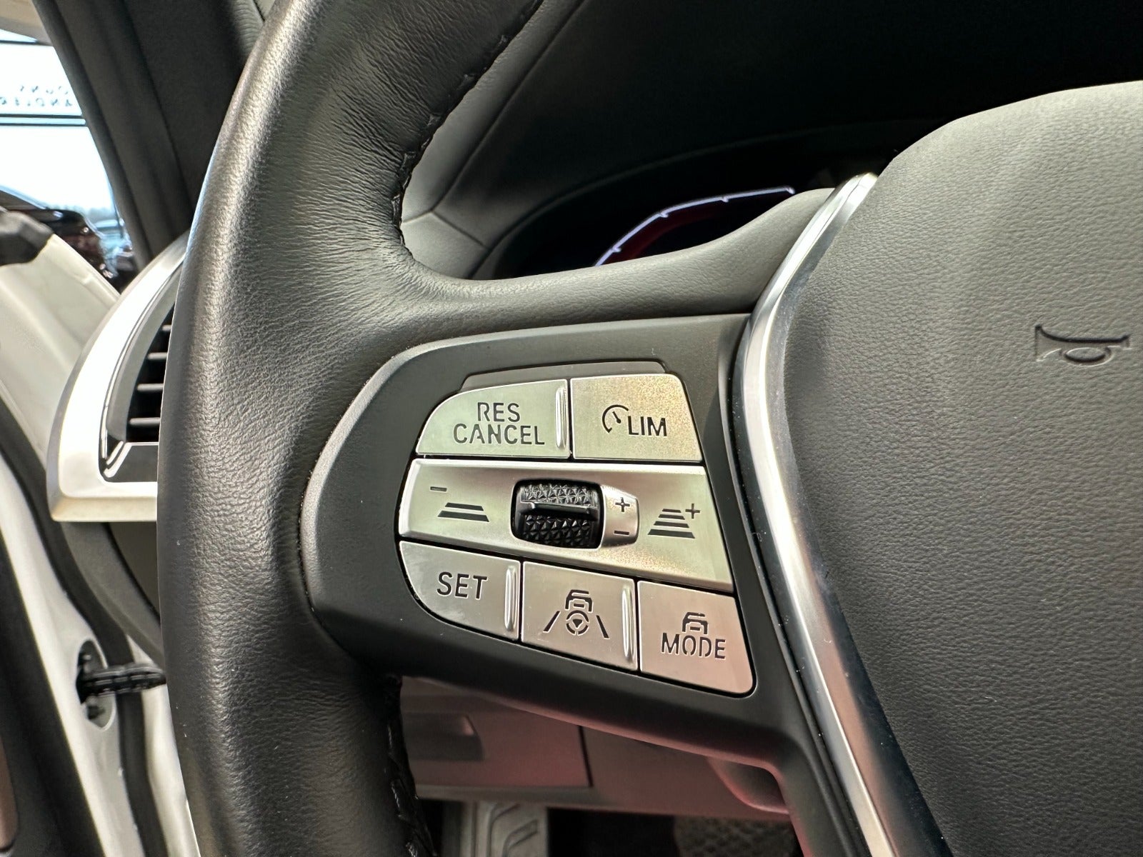 Billede af BMW iX3  Charged Impressive