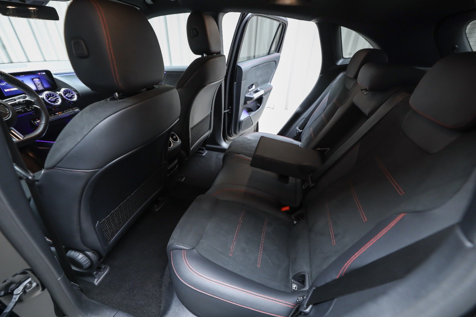 Mercedes-Benz EQA 250+ (5/8)