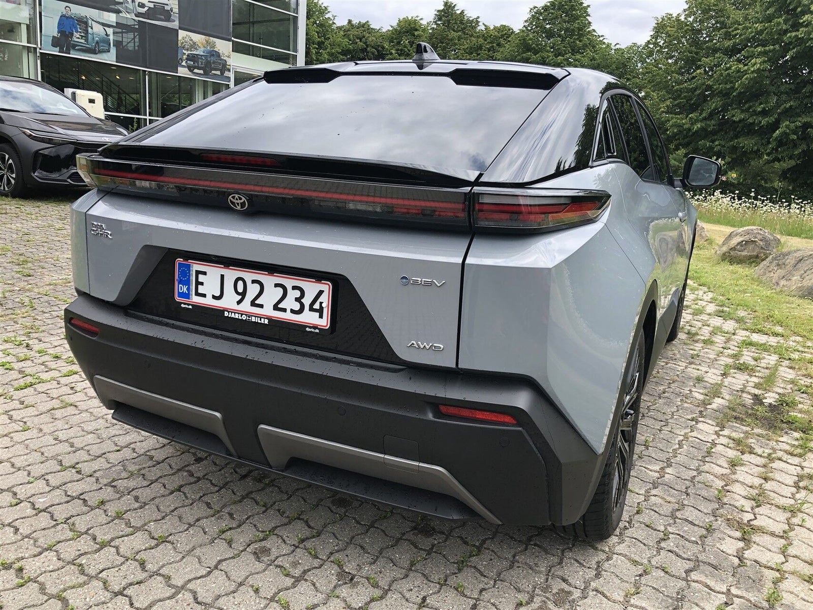 Toyota C-HR+ Executive AWD