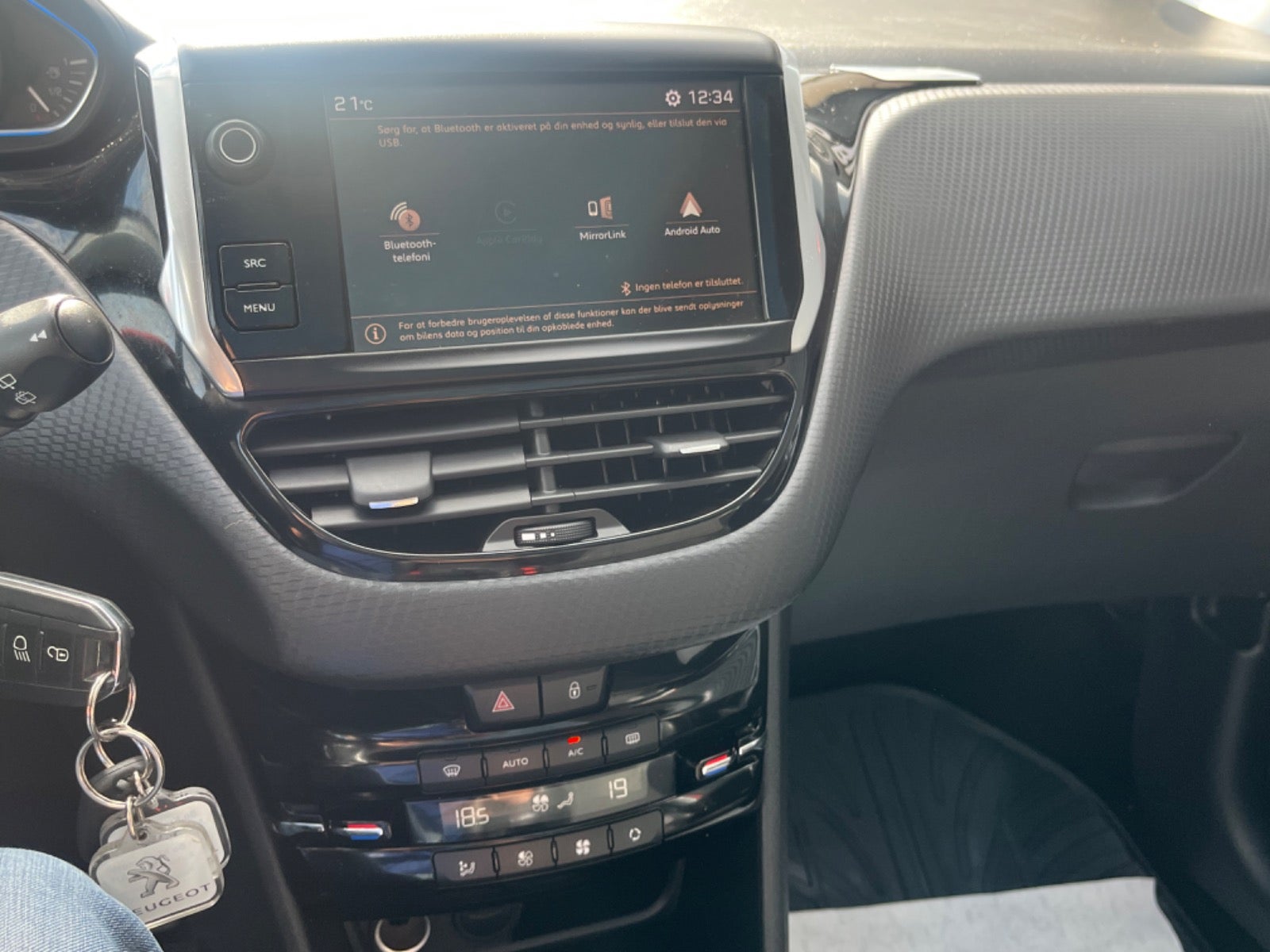 Billede af Peugeot 2008 1,2 PureTech 130 Allure Sky