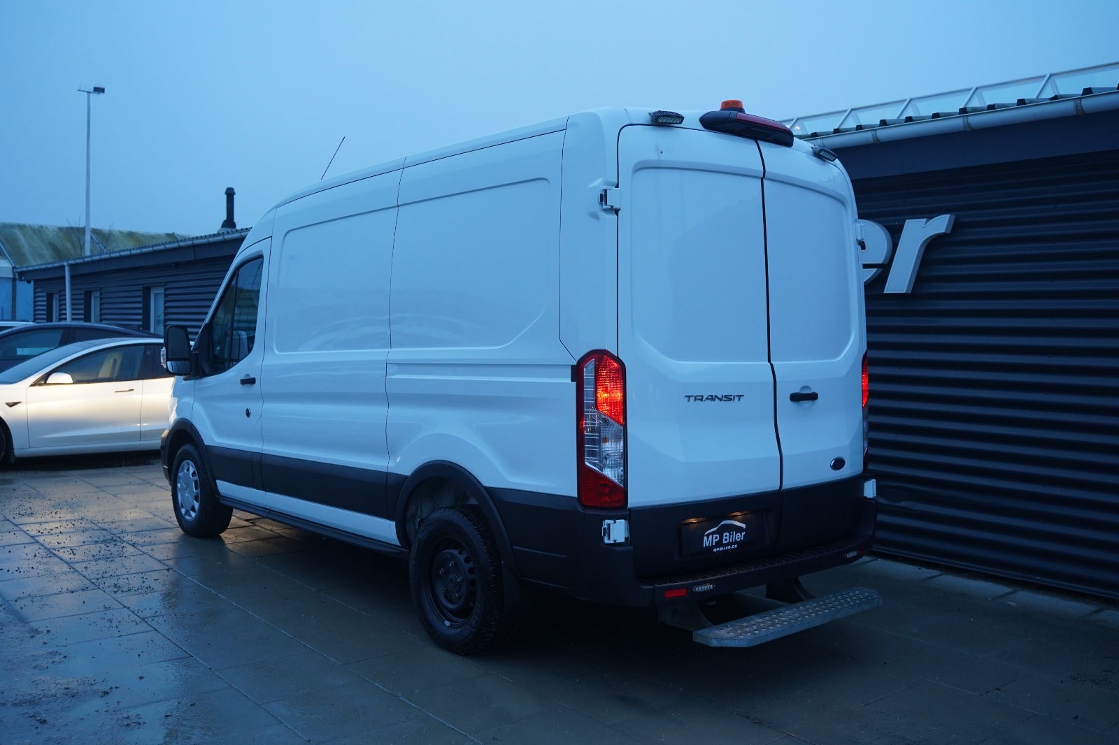 Billede af Ford Transit 350 L2 Van 2,0 TDCi 130 Trend H2 FWD